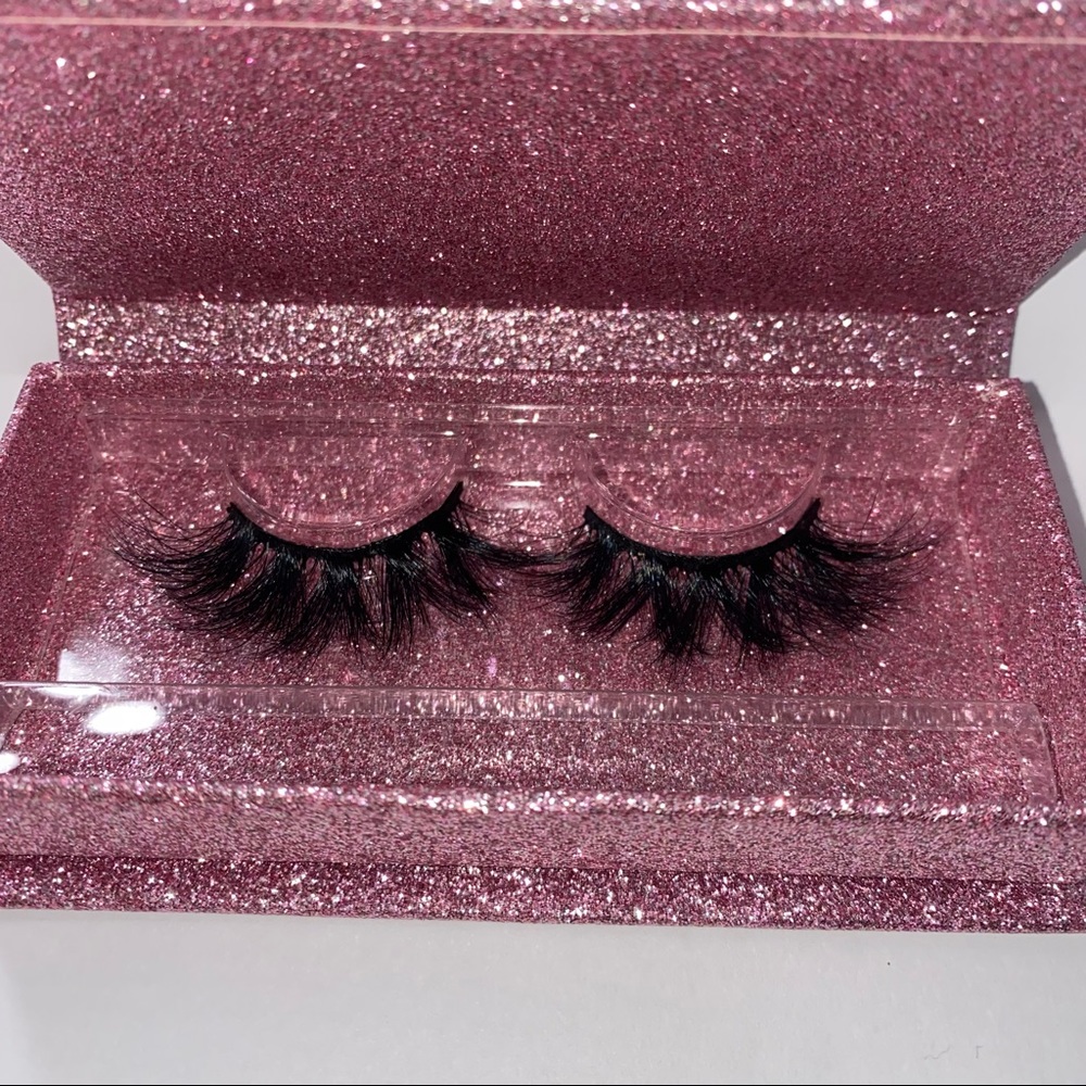Dolly 25MM Mink Lashes